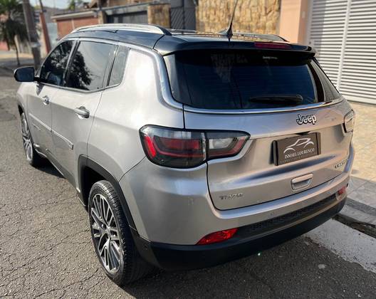 JEEP COMPASS 1.3 T270 TURBO FLEX LIMITED AT6 JEEP COMPASS 1.3 T270 TURBO FLEX LIMITED AT6